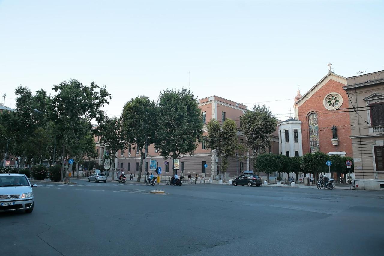 L.T. Savoia Palace & Cavour C.L. Hotel Bari Exterior photo